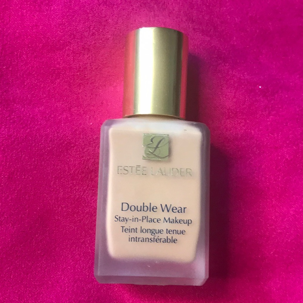 Estée Lauder Double wear in 3W1 Tawny